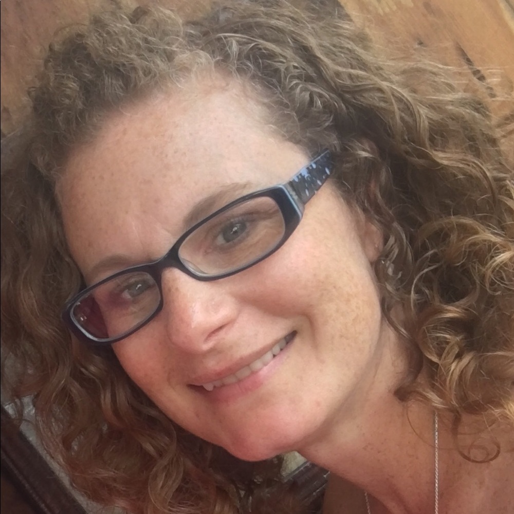 Meet your Posher, Kelli